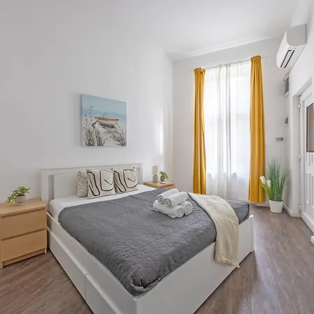 Appartamento Exclusive & Grand Next To The Fashion St' Budapest